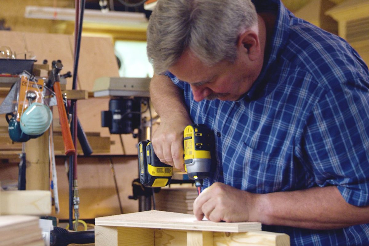 Facebook: Building Bluebird Houses in Loving Memory